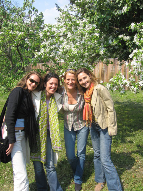 WWF06_100